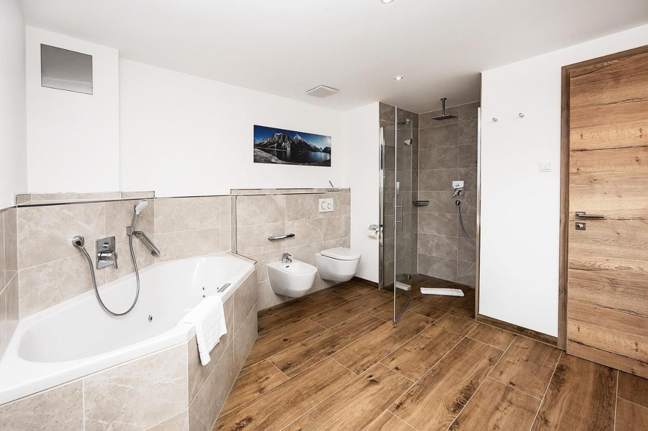 Ferienwohnung Hoefle Garmisch-Partenkirchen Exterior photo